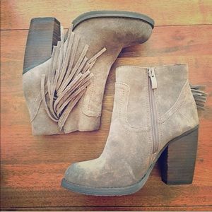 Sbicca Fringe Boots - like new!!